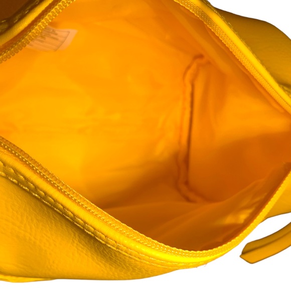 NEW Elizabeth Arden Sunshine Yellow Barrel Style Makeup Bag Large Cosmetic Case - Picture 6 of 11